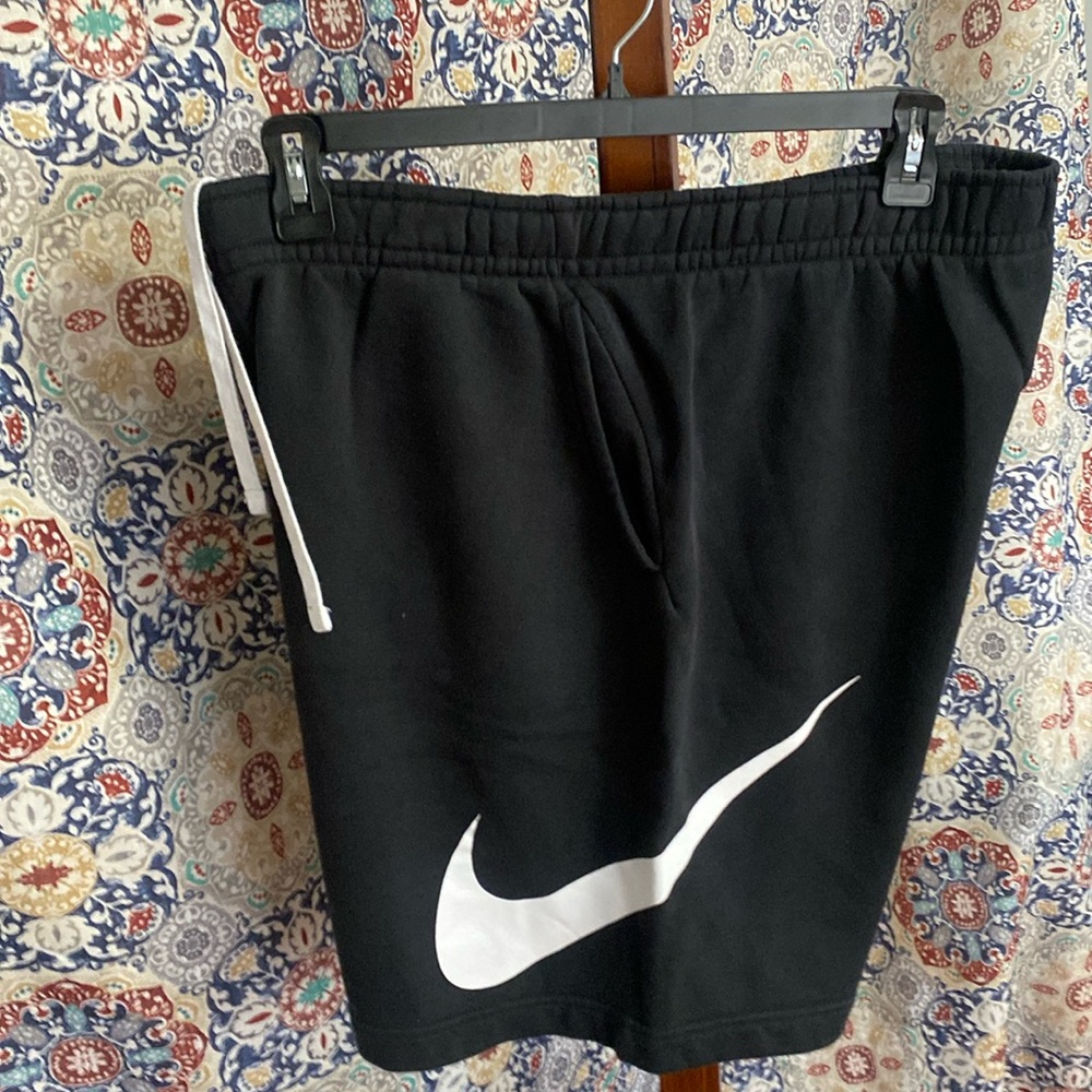 Big logo NIKE